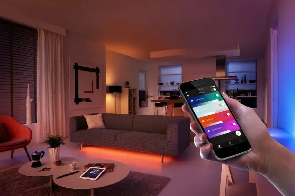 Ánh sáng thông minh – Đèn LED 16 triệu màu, cảm biến âm thanh